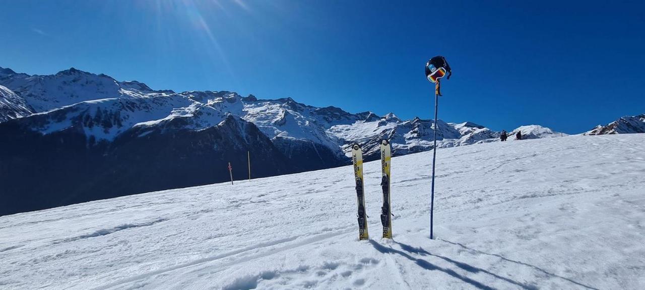 Appartement Tres Agreable Dans Belle Residence, Classe 3 Etoiles Par Le Comite Departementale Du Tourisme En Haute Garonne Bagnères-de-Luchon Kültér fotó