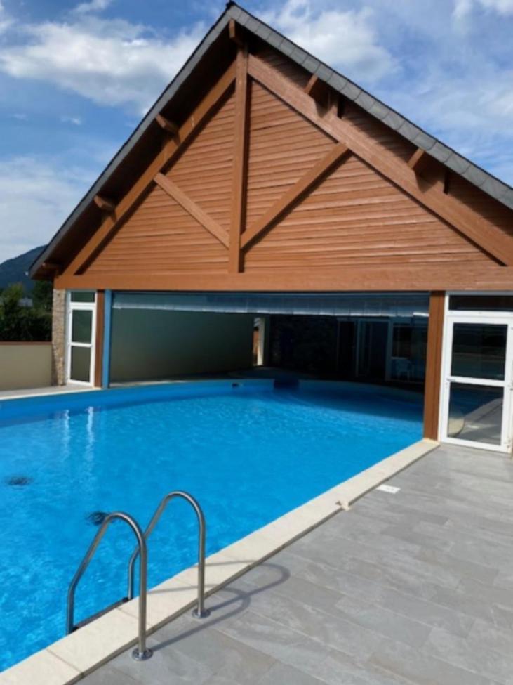 Appartement Tres Agreable Dans Belle Residence, Classe 3 Etoiles Par Le Comite Departementale Du Tourisme En Haute Garonne Bagnères-de-Luchon Kültér fotó